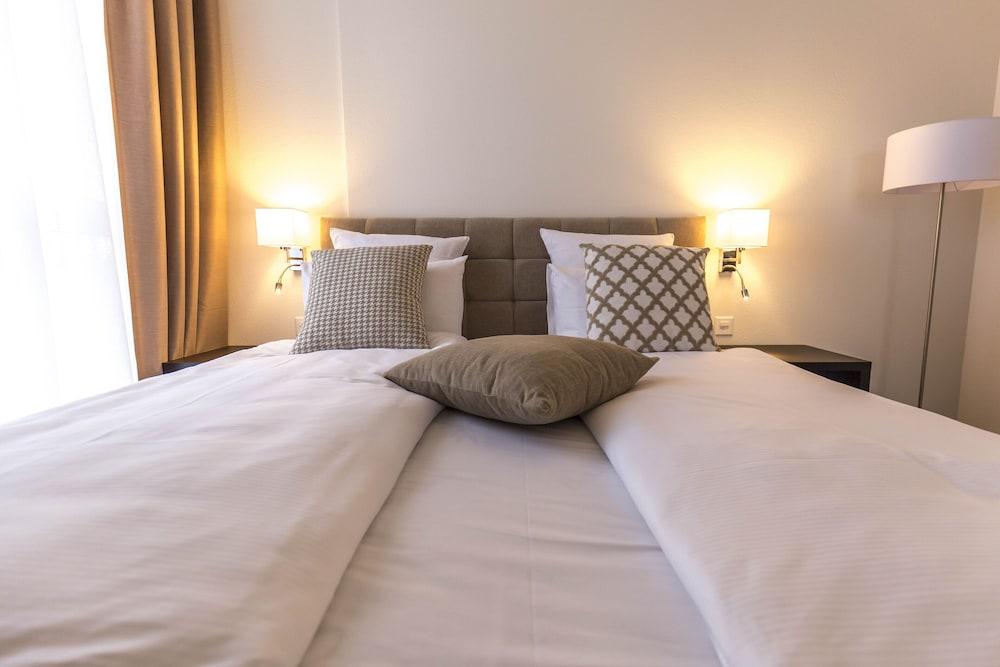 Swiss Star Hotel